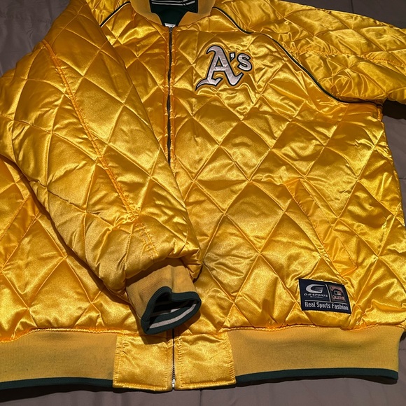 Vintage Oakland A’s - Picture 10 of 10